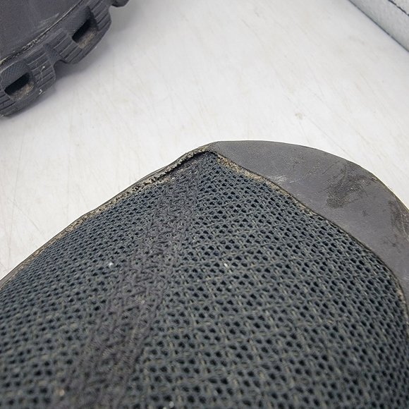 On Cloud Swiss Engineering Mens 8.5 Waterproof Black Running Shoes Sneakers - Picture 10 of 12